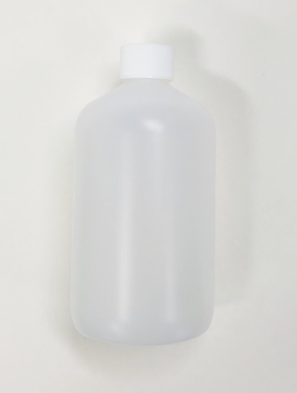 Picture of Empty HDPE Boston Round bottle: 16oz